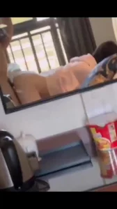 广州蜜桃臀身材极品学妹简介可约