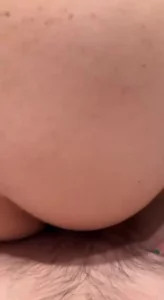 约草骚逼！骚逼的大屁股坐的我好舒服汁水横流