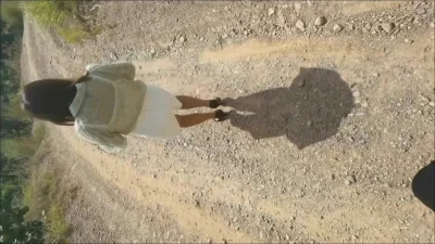 在野外解救迷路的肉丝高跟熟女，送回酒店后大方地以身相许表示感谢